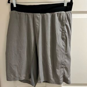 Lululemon T.H.E Liner Less Short